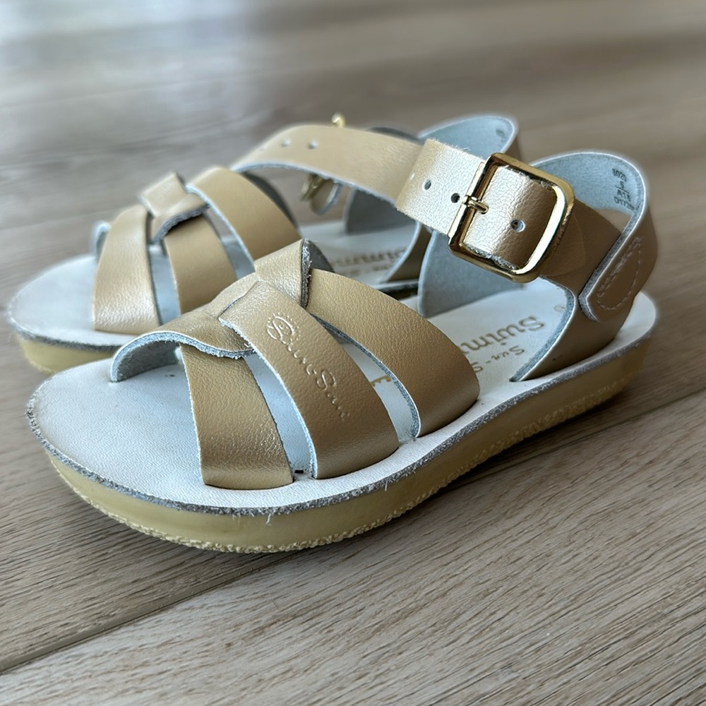 Saltwater Swimmer sandals - gold, hardly worn!